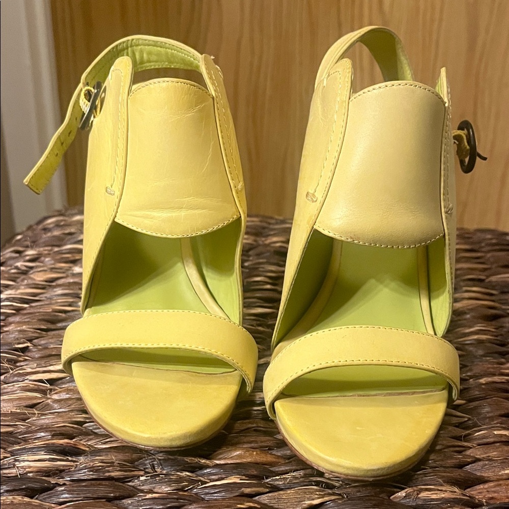 Chic Yellow Open-Toe Heels